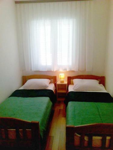 Apartment Mandre 12409c