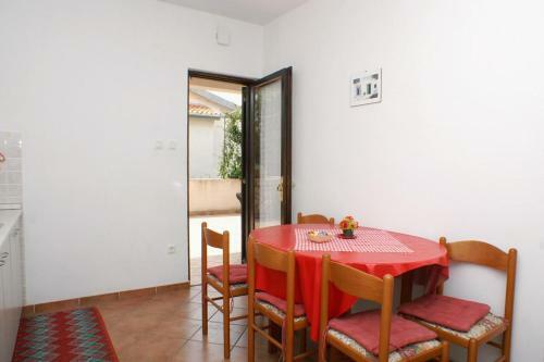 Apartment Mandre 523b