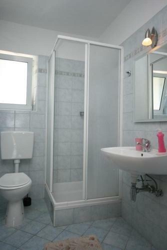 Apartments By The Sea Mandre, Pag - 6310