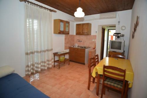 Apartment Kukljica 3