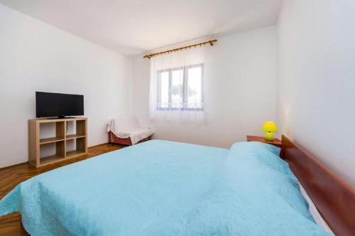 Holiday Home In Podgradina 34845