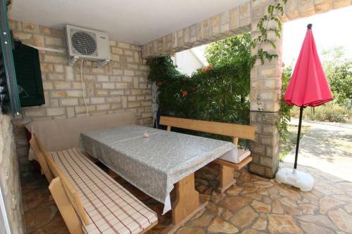 Apartments By The Sea Mandre, Pag - 4084