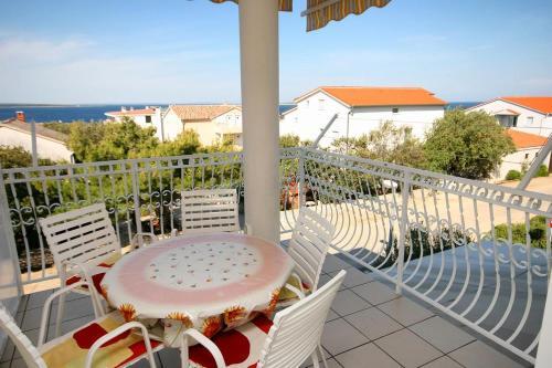 Apartments With A Parking Space Mandre, Pag - 6582