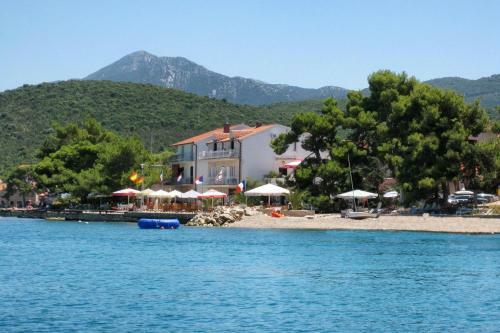 Hostal Double Room Loviste 10181a