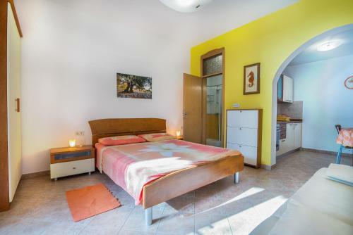 Hostal Apartments Luci And Kety