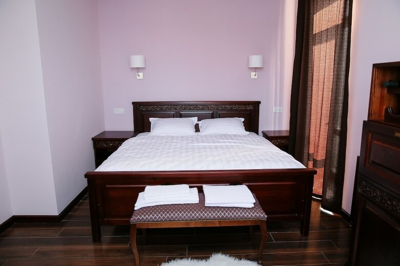 Dvin Hotel