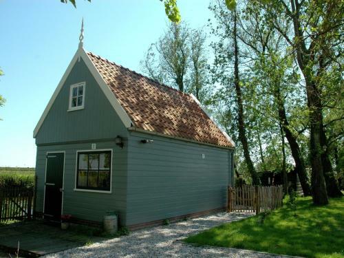 Quaint Holiday Home In Amsterdam Near Lake