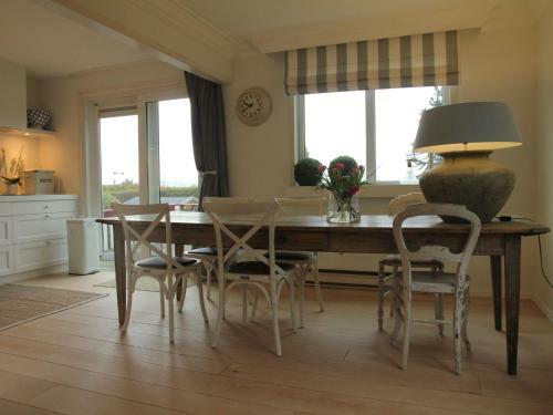 Scenic Holiday Home In Balk Near Lake