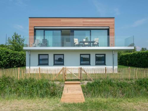 Spacious Villa In Kamperland By The Sea
