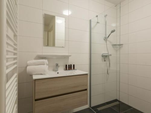 Premium Apartment In Koudekerke With Sauna
