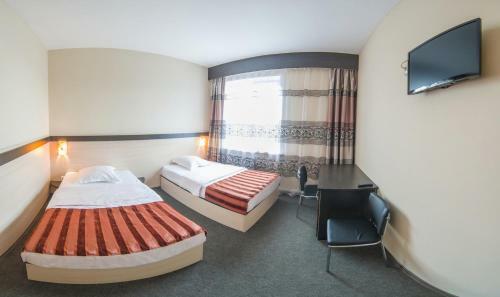 Hotel Business Life