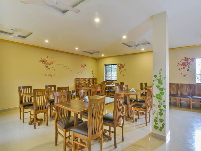Apartamento Oyo 15487 Ashoka King