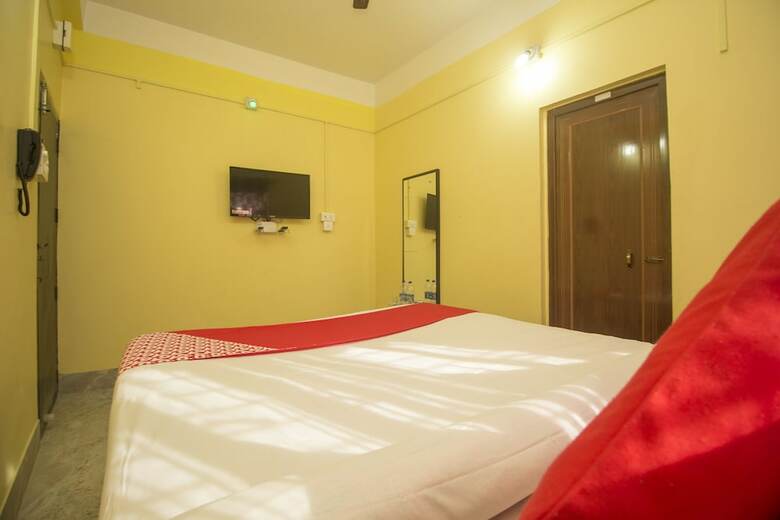 Oyo 27701 Hotel Kshounish Residency