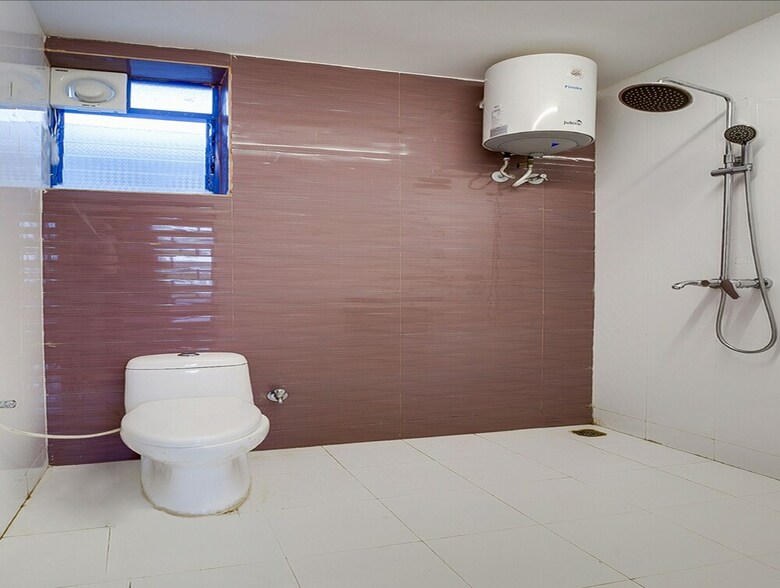 Hotel Oyo Flagship 39299 Aqualura