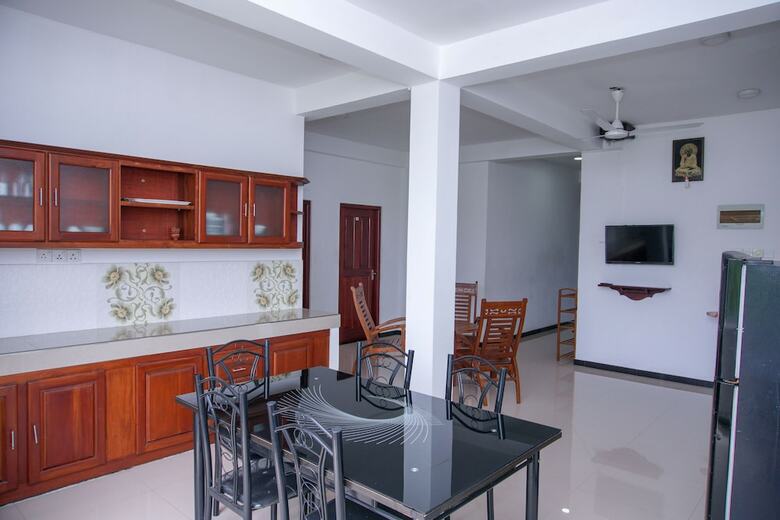 Hotel Oyo 380 Sapphire Home Stay