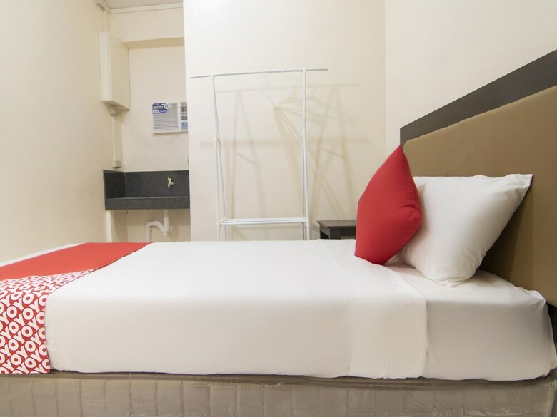 Hotel Oyo 431 Apollo 11 Apartelle