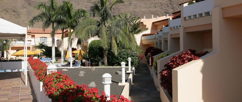 Apartamentos Jard�n Del Conde