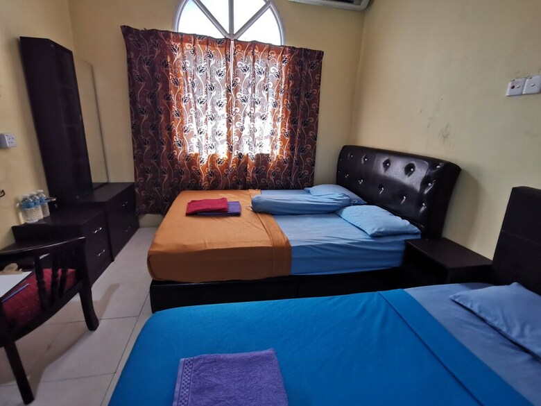 Oyo 89819 Raz Hotel Kelulut