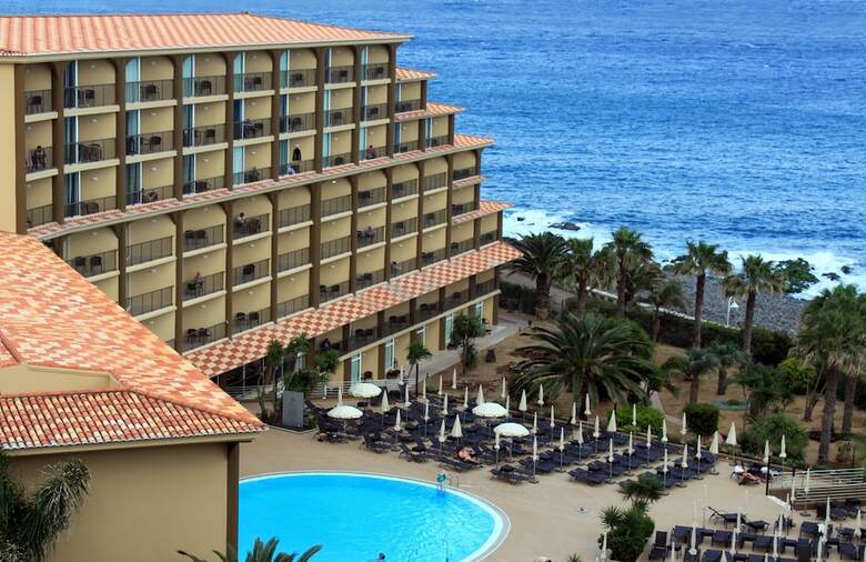 Four Views Oasis Hotel