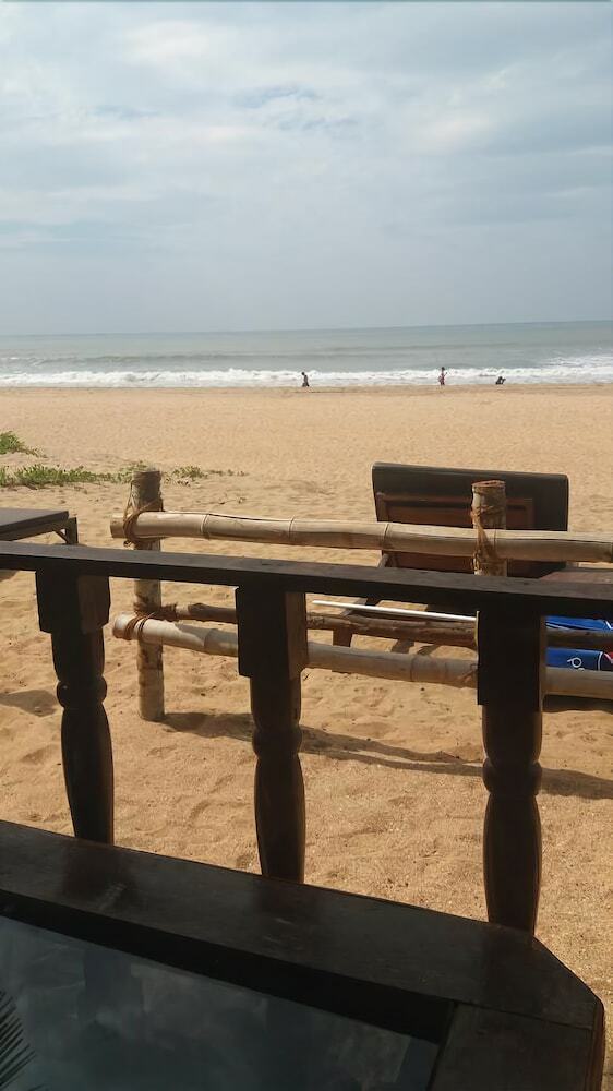 Hotel Madhu Beach Huts