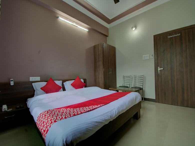 Hotel Oyo 16709 Green Valley Resort