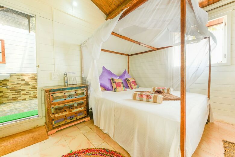 Hotel Simrose Resort