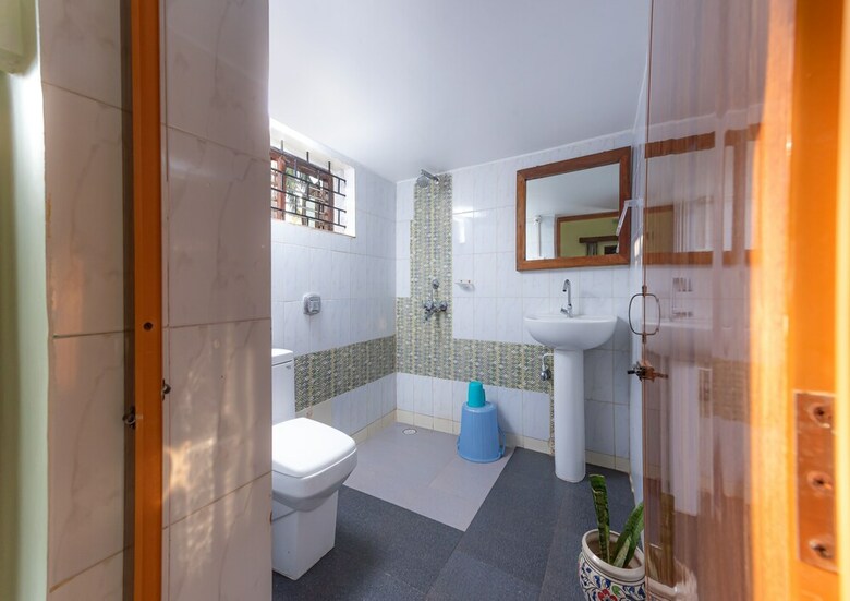 Hotel Simrose Resort