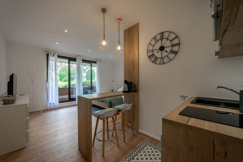 L'�meraude Du Lac Private Apartment