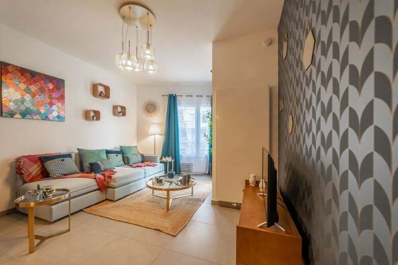 Les Tr�sums Private Terrace Apartment