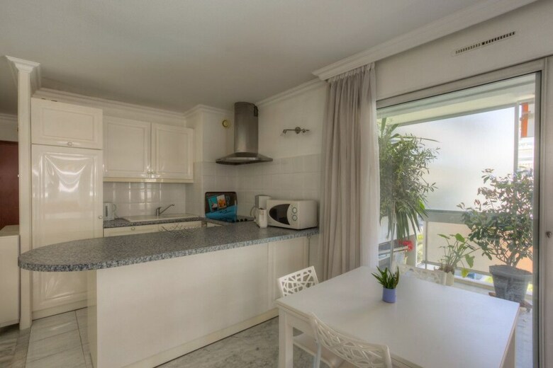Les Lauriers Private Apartment
