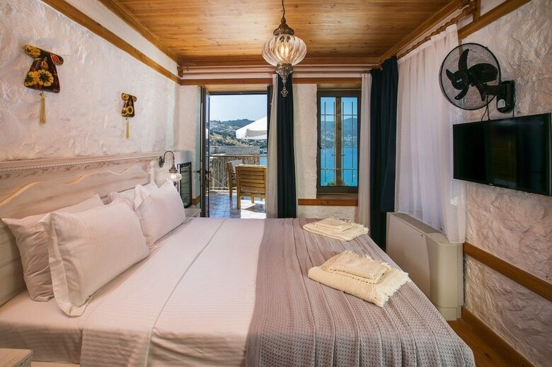 Hotel Pier House