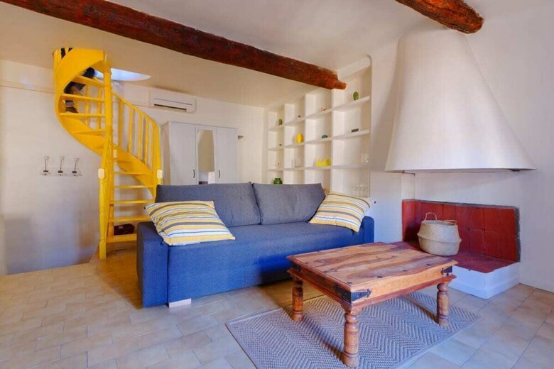 Granet Private Duplex Apartment