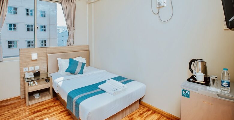 Hostal Serene Stays Hotel