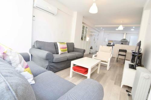Apartamentos Letmalaga Huelin