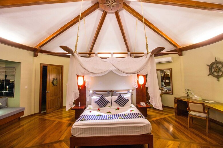 Hotel Pristine Mermaid Resort