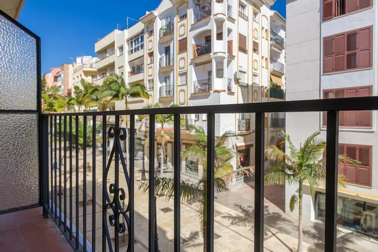 Sol Y Miel Hostal