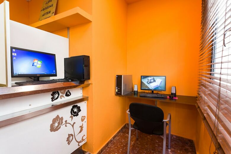 Sol Y Miel Hostal