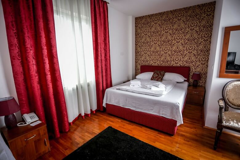 Hotel Bob Exclusive