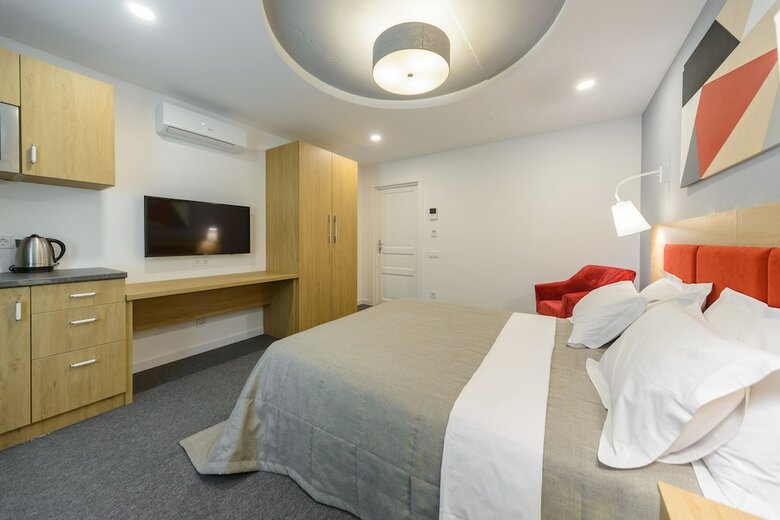 Apartamentos Partner Guest House