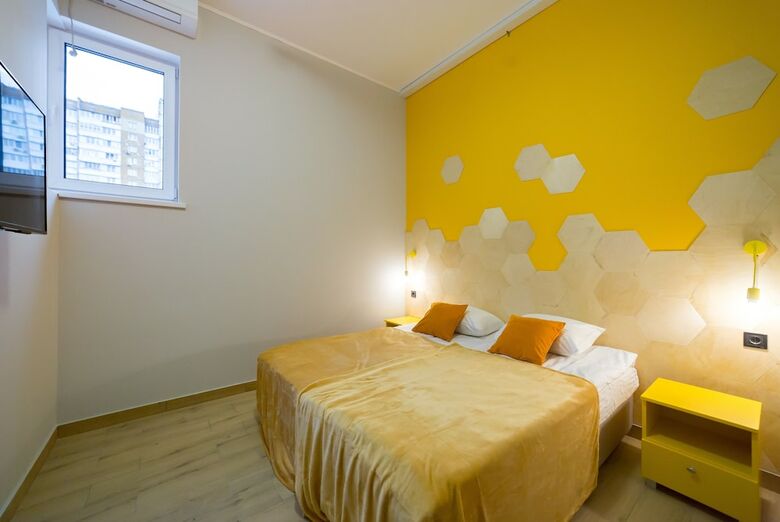 Hostal Hotel Bee Station - Hostel