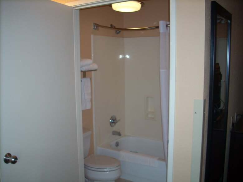 Vermilion River Suites Hotel