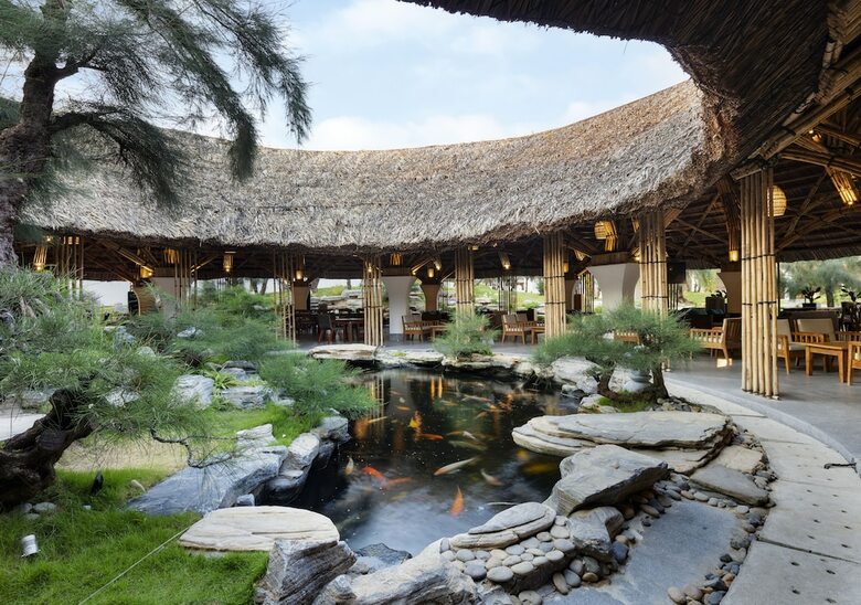 Hotel Stelia Beach Resort