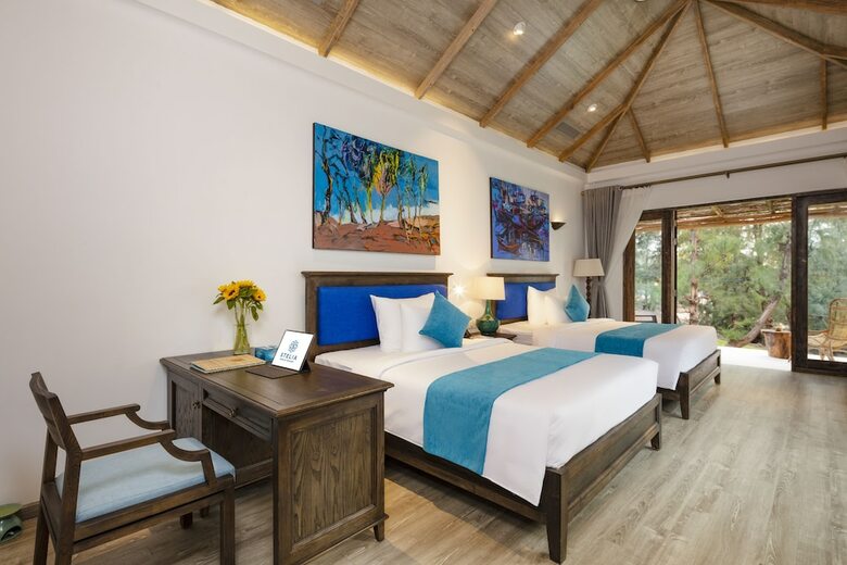 Hotel Stelia Beach Resort