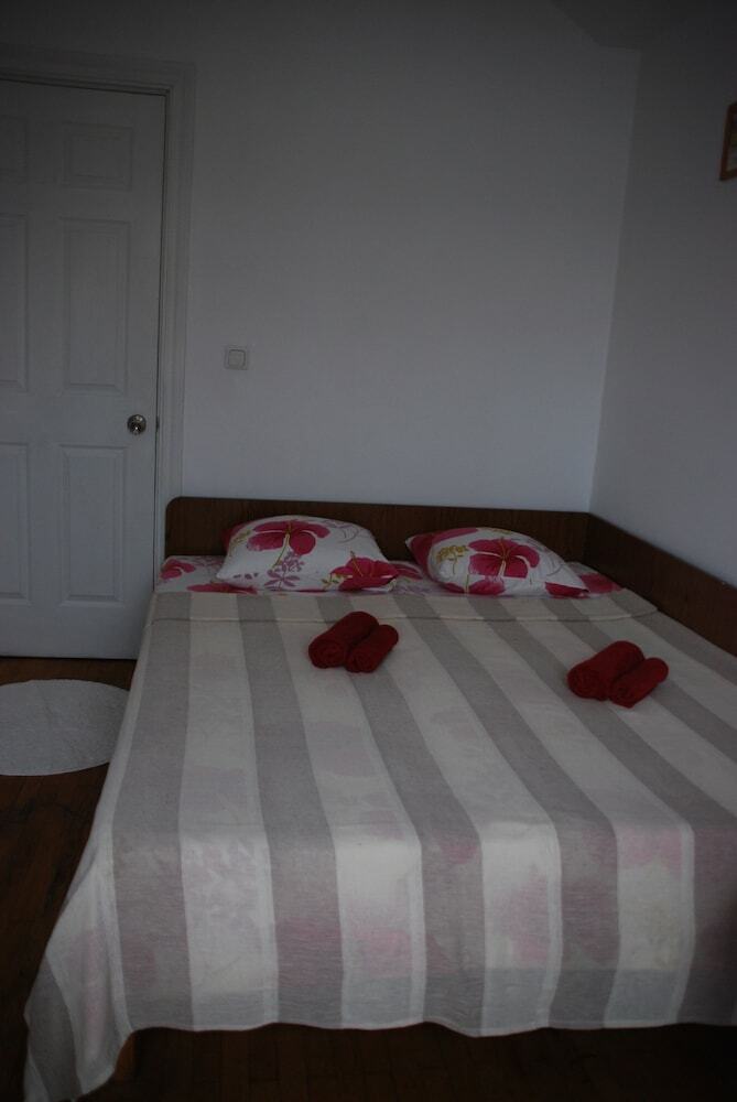 Hotel Burevestnik Rowing Club