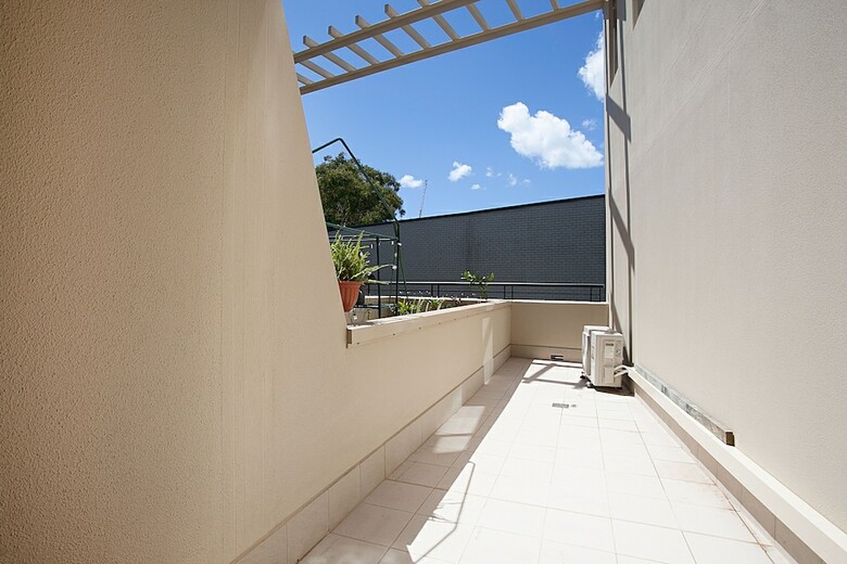 Apartamentos Urban Rest - The Young