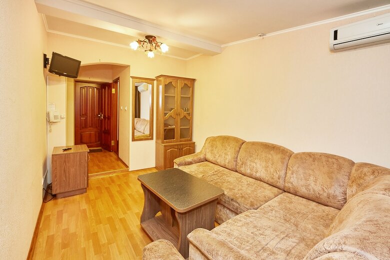 Barbaris Hotel