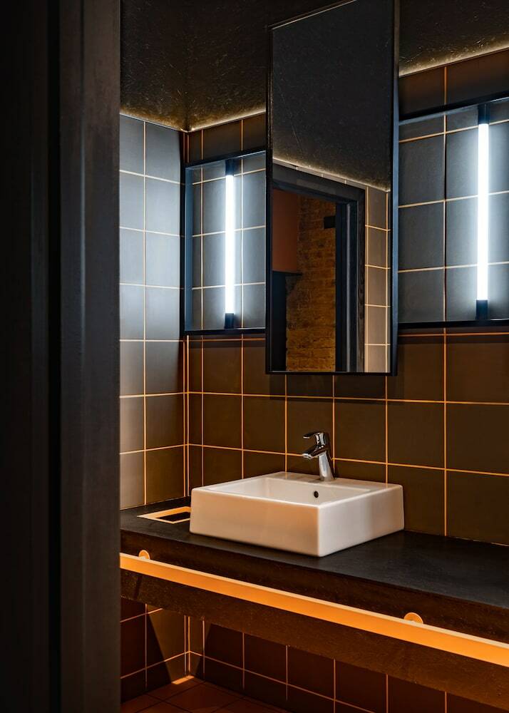 Hostal Globe Runner Hotel & Hostel