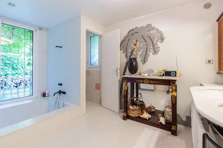 Vaneau Fabuleuse Villa Avec Jardin, Piscine, Jacuzzi