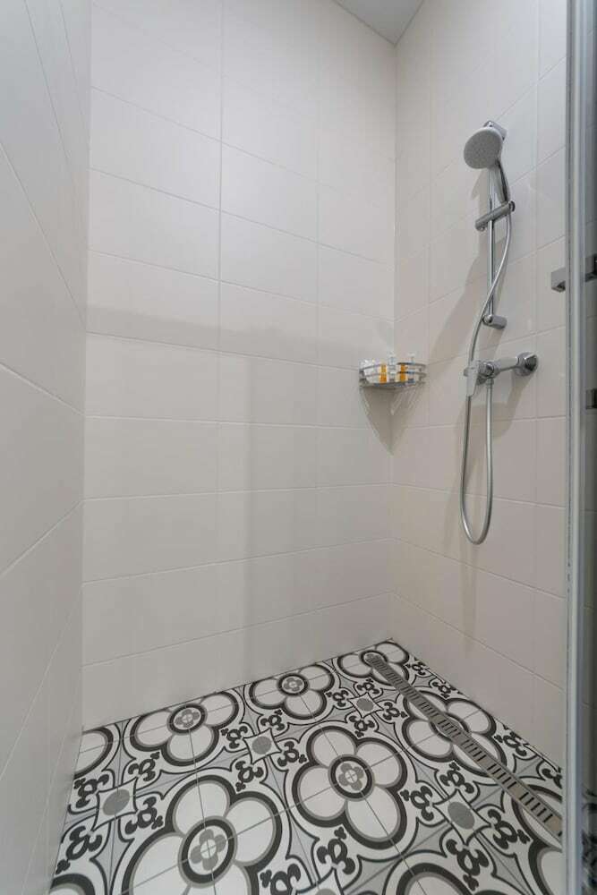 Hotel Kiev Story