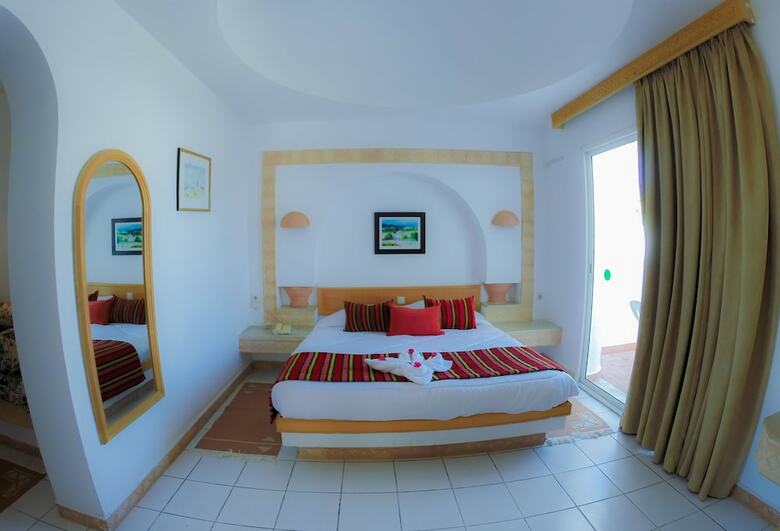 Hotel H�tel Aljazira Beach & Spa